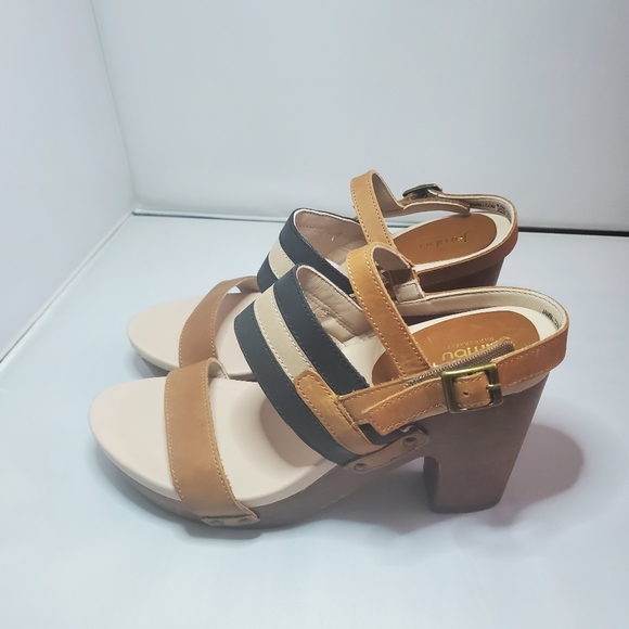 New sandals, never been worn. Great condition - Picture 4 of 4